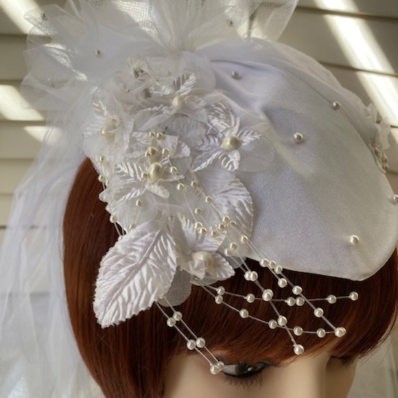 1980's Capette Bridal Hat - Picture 5 of 9